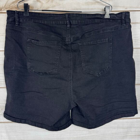 Royalty For Me Black Distressed Slim Stretch Shorts Size 20W - Picture 4 of 7